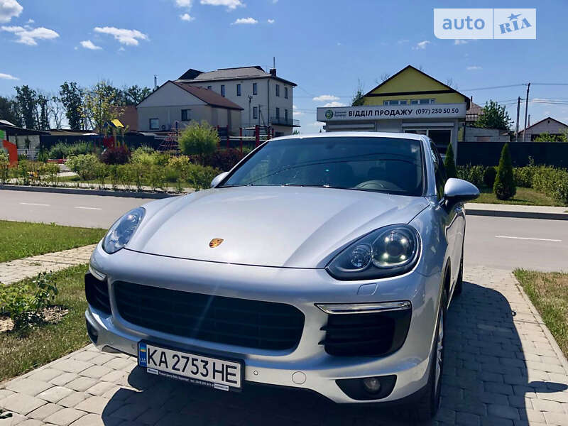 2015 porsche cayenne