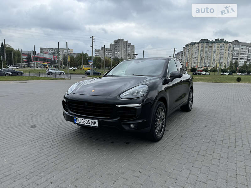 2016 porsche cayenne