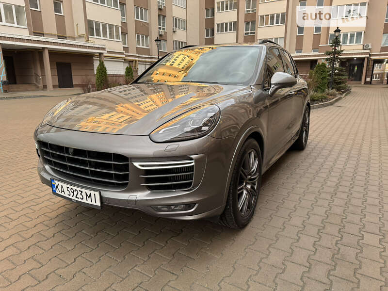 2016 porsche cayenne