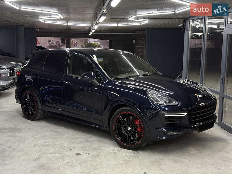 2015 porsche cayenne