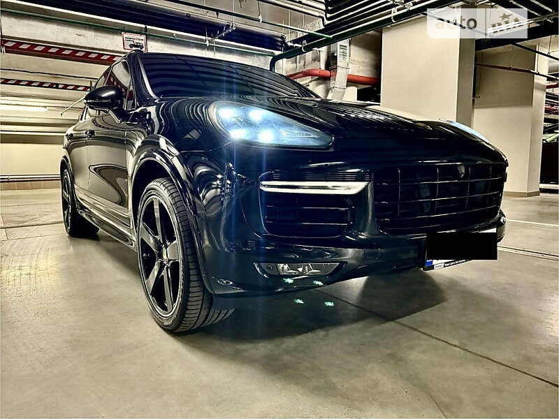 2015 porsche cayenne