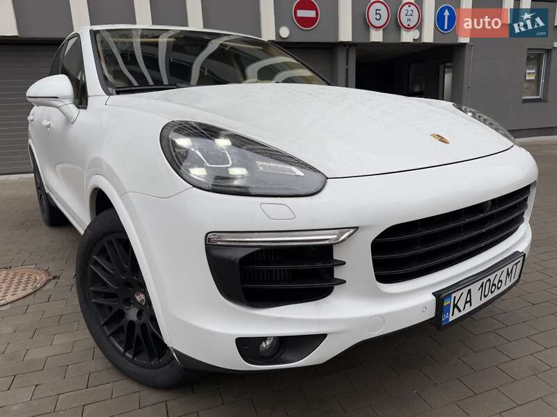 2016 porsche cayenne