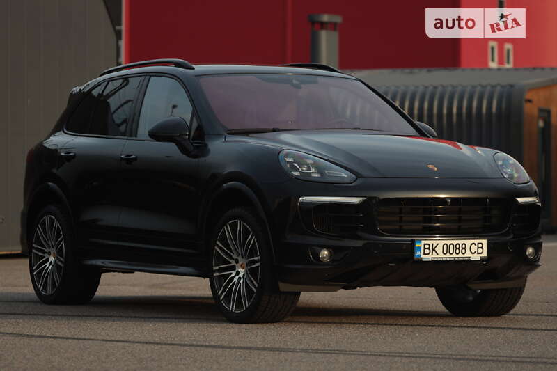 2017 porsche cayenne