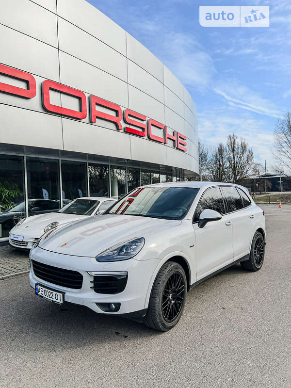 2017 porsche cayenne