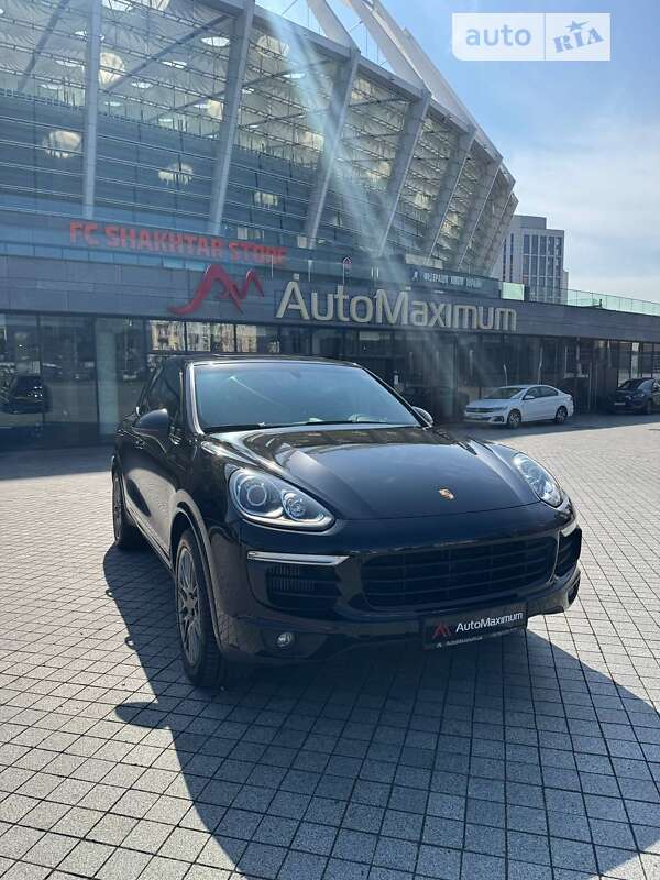 2016 porsche cayenne