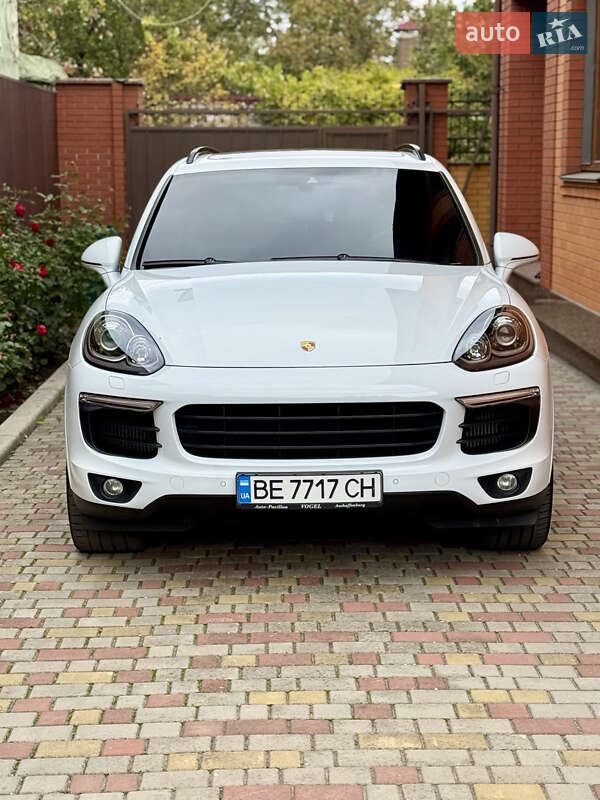 2016 porsche cayenne