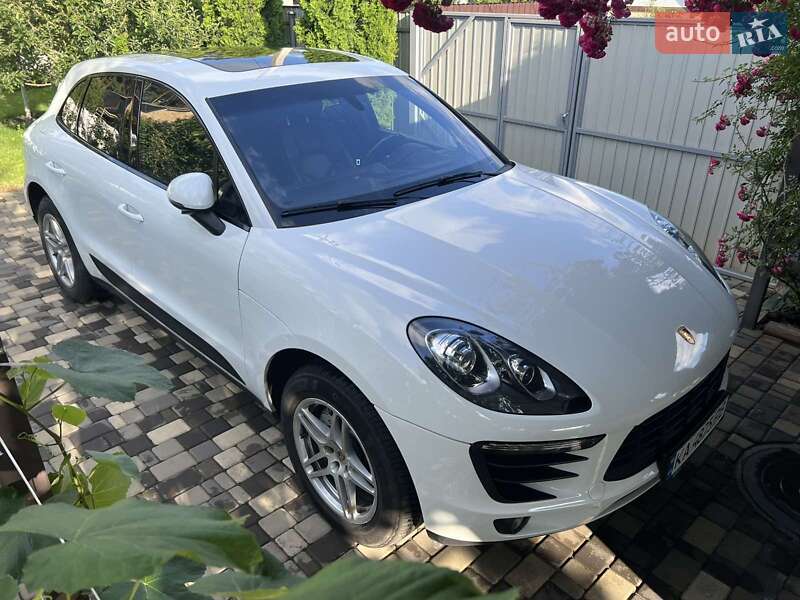 2014 porsche macan