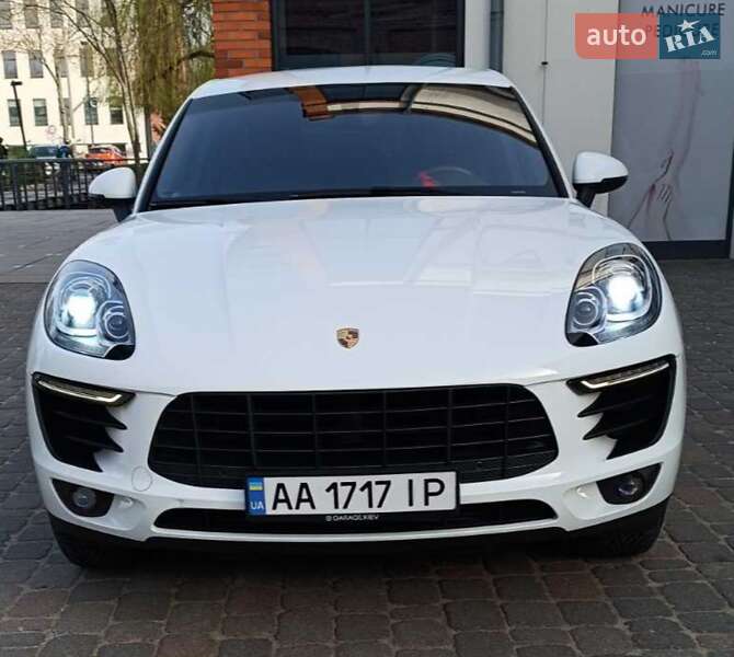 2014 porsche macan