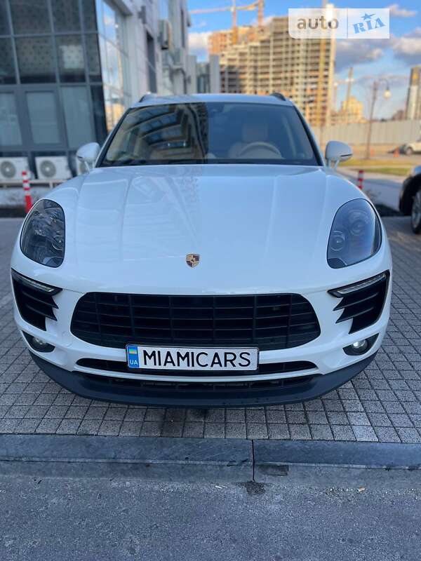 2015 porsche macan