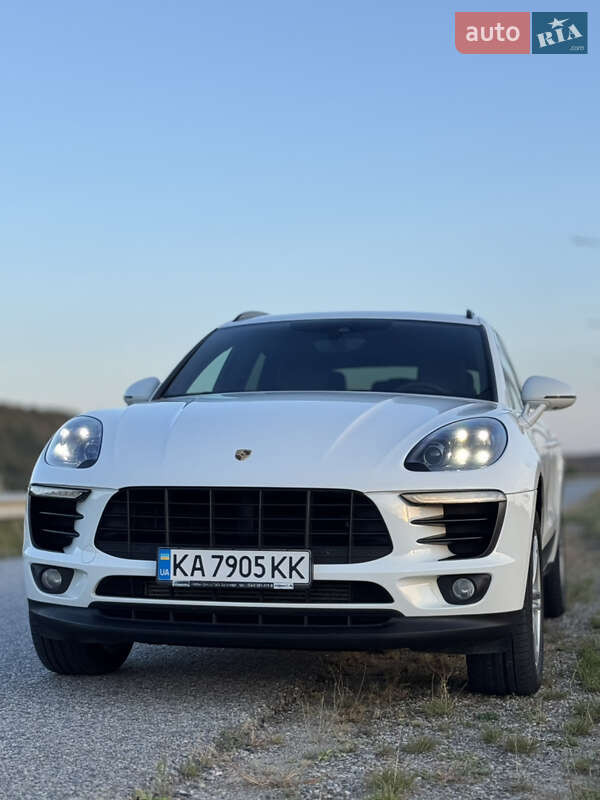2015 porsche macan