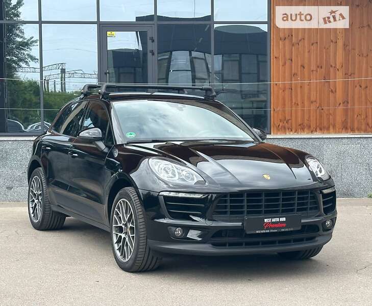 2017 porsche macan r4