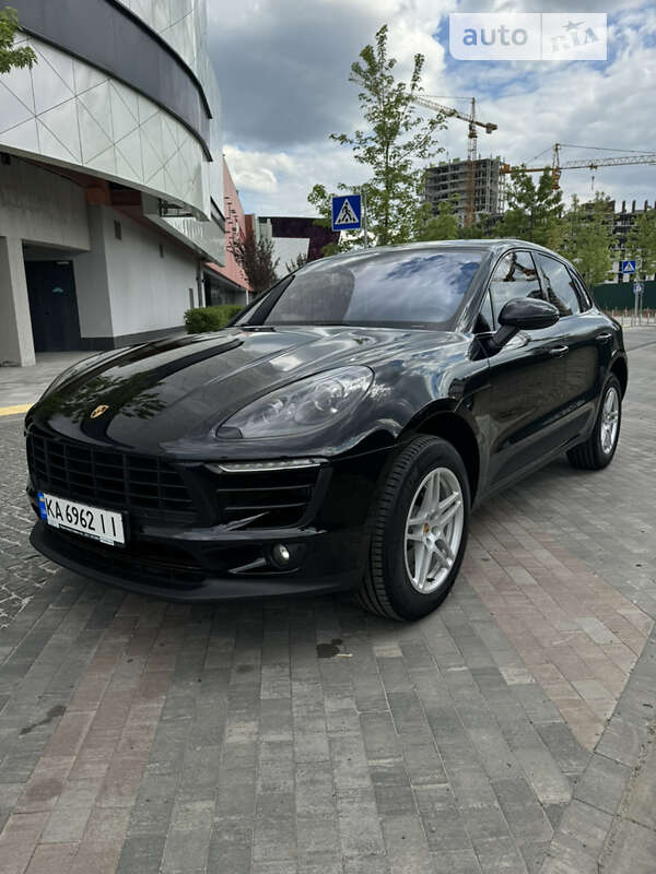 2016 porsche macan