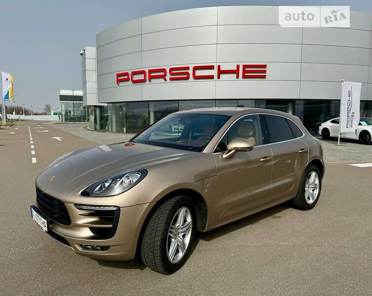 2017 porsche macan