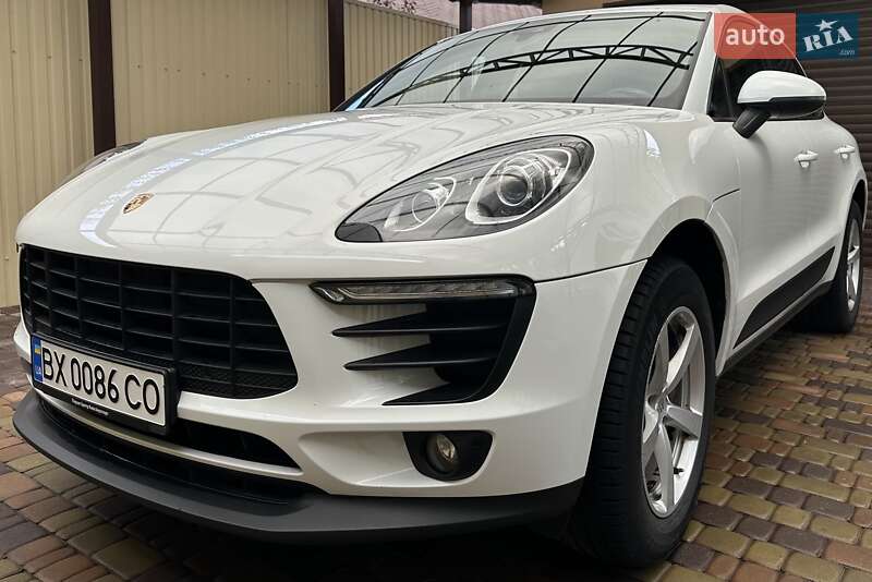 2017 porsche macan-r4