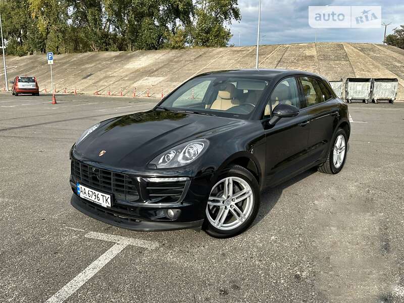 2018 porsche macan