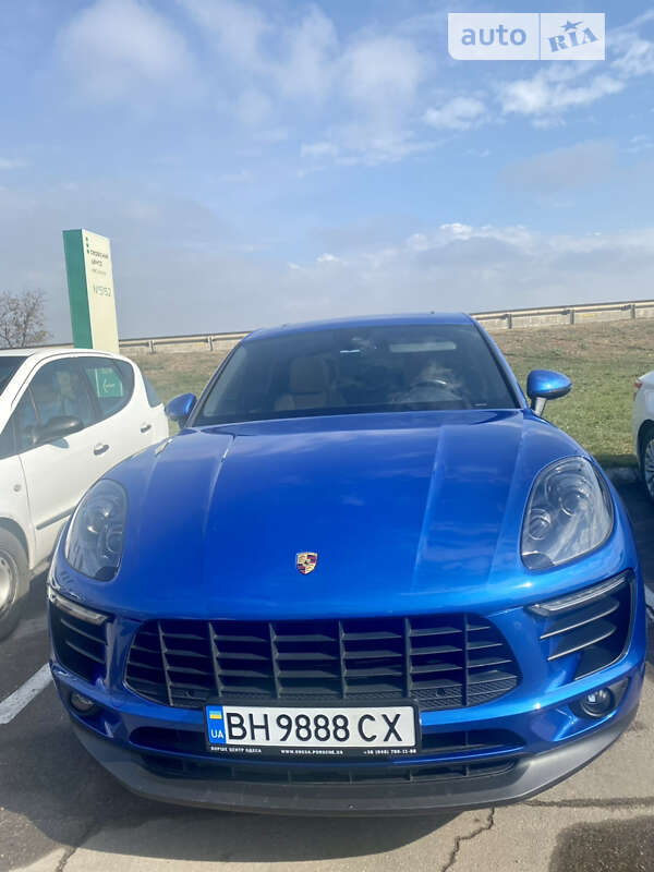 2018 porsche macan