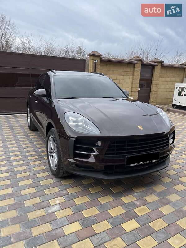 2019 porsche macan