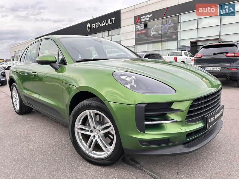 2021 porsche macan