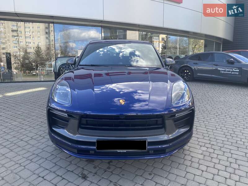 2023 porsche macan t