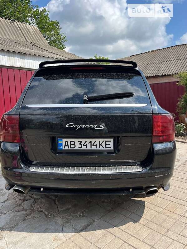 2003 porsche cayenne