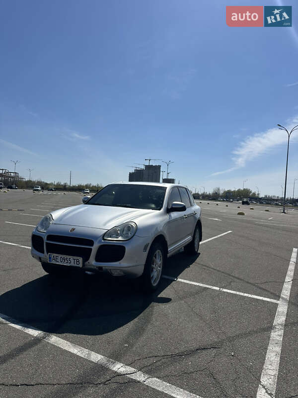 2003 porsche cayenne