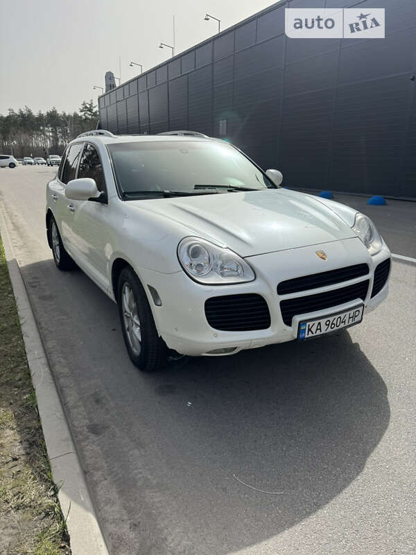 2003 porsche cayenne