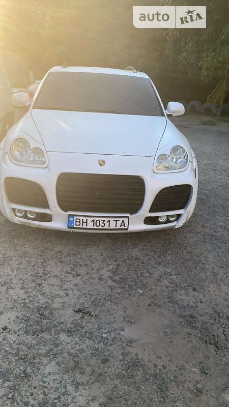2004 porsche cayenne