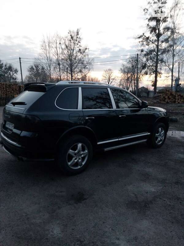 2004 porsche cayenne