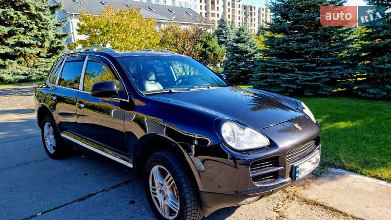 2005 porsche cayenne