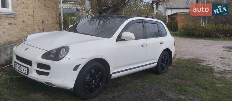 2005 porsche cayenne