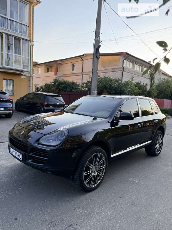 2005 porsche cayenne