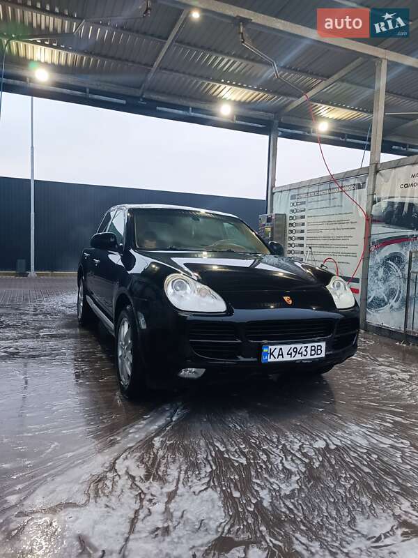 2005 porsche cayenne