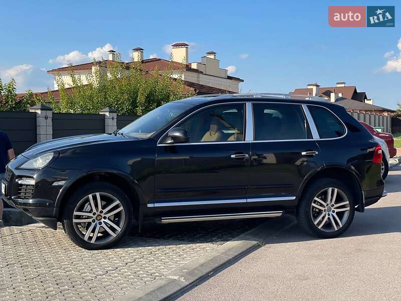 2005 porsche cayenne