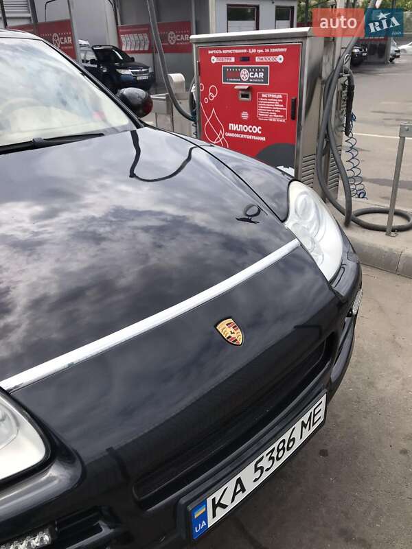 2005 porsche cayenne