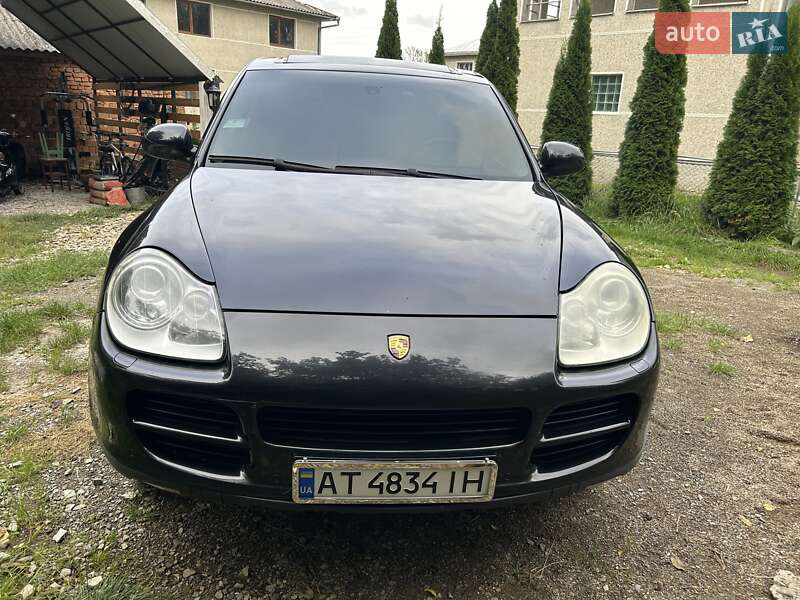 2005 porsche cayenne