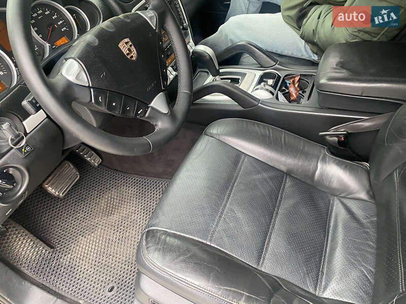 2006 porsche cayenne