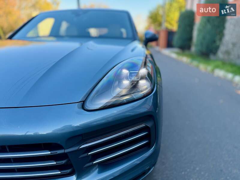 2018 porsche cayenne