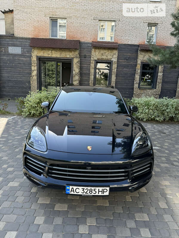 2018 porsche cayenne