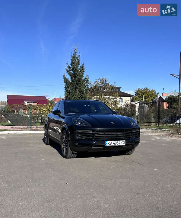 2018 porsche cayenne