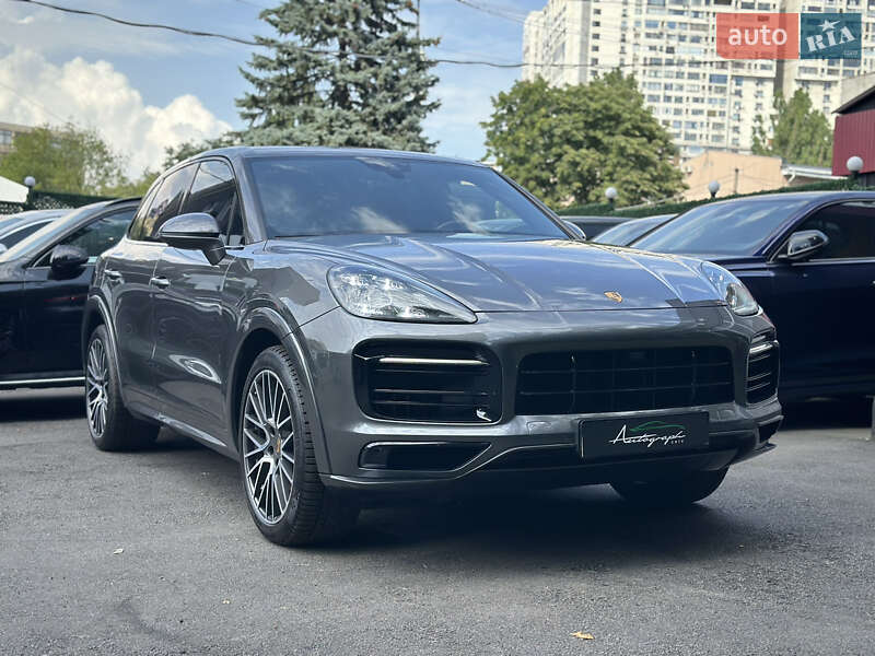 2019 porsche cayenne