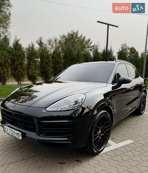 2020 porsche cayenne