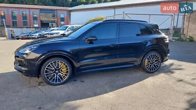 2019 porsche cayenne
