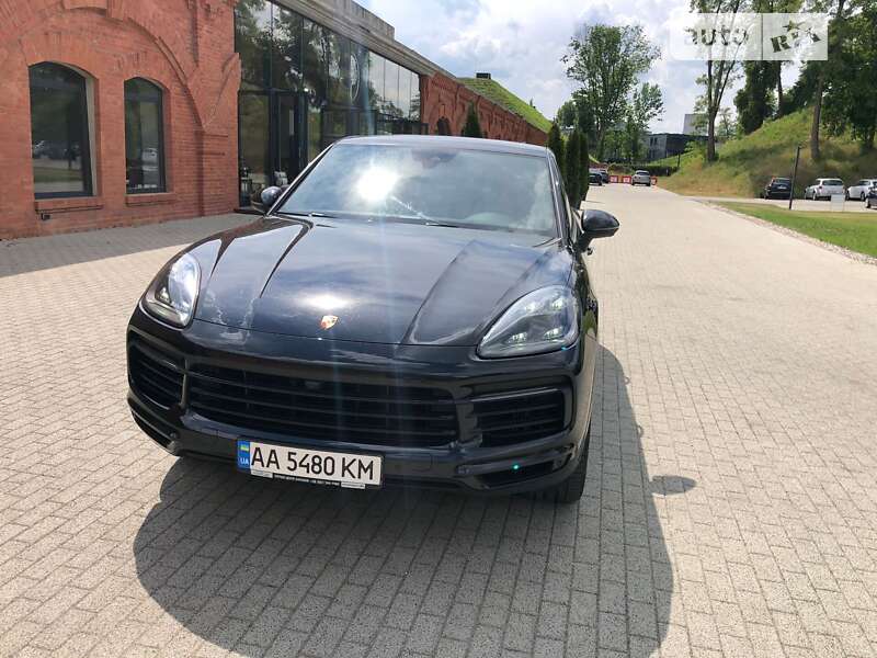 2019 porsche cayenne