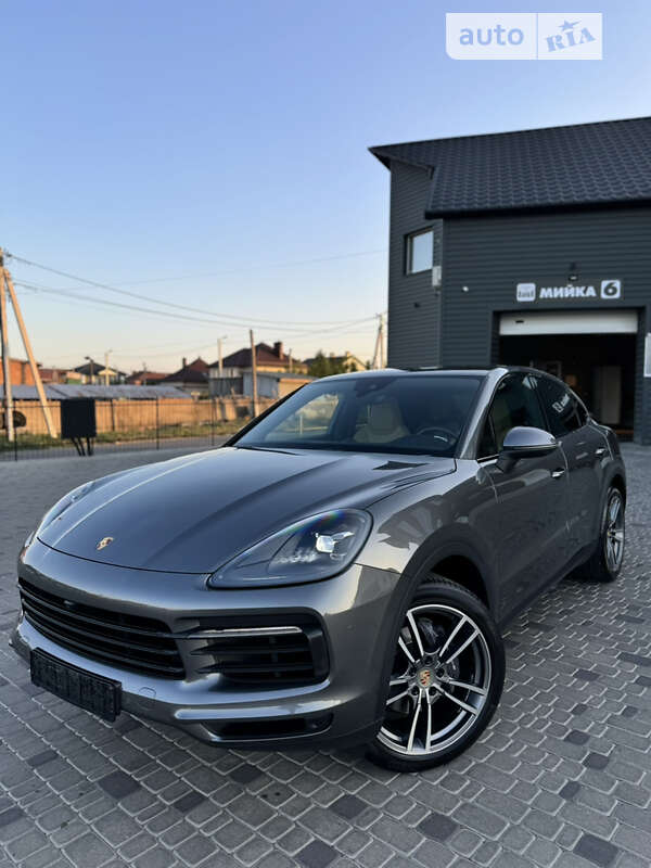 2019 porsche cayenne