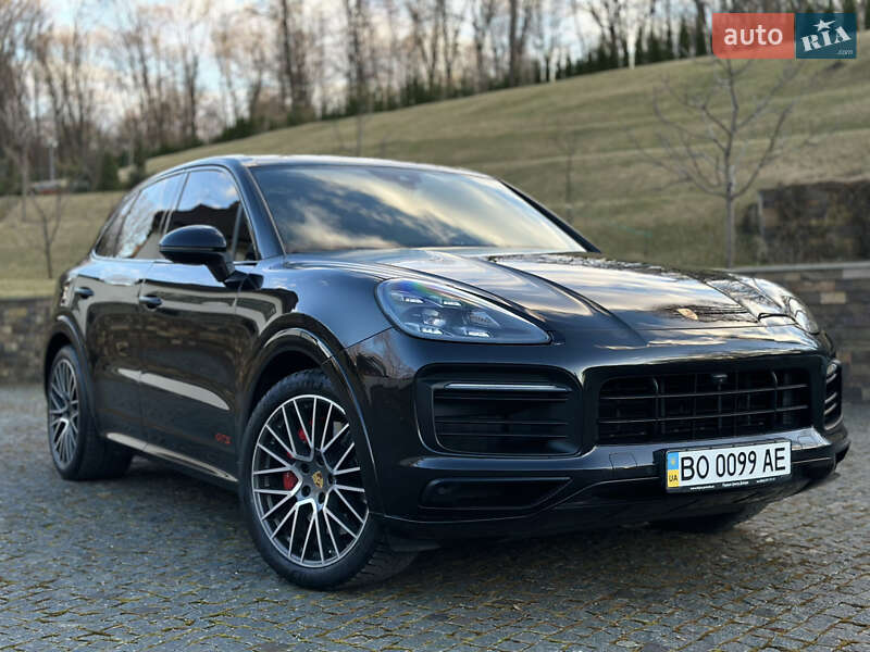 2020 porsche cayenne