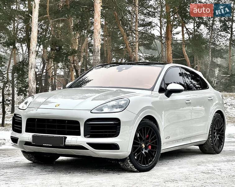 2021 porsche cayenne