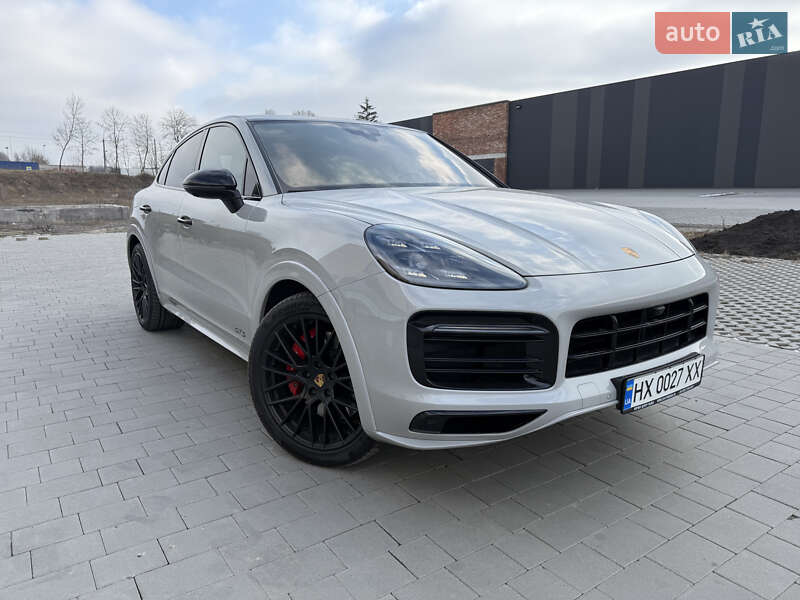 2021 porsche cayenne