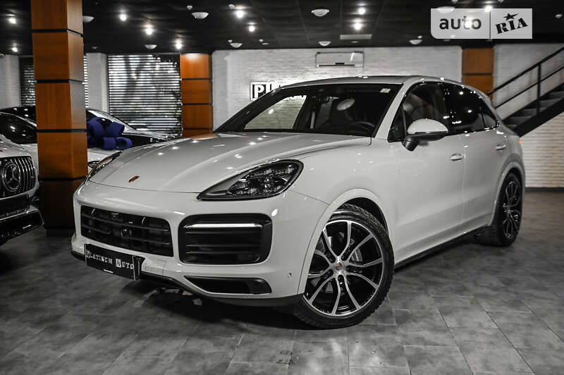 2022 porsche cayenne