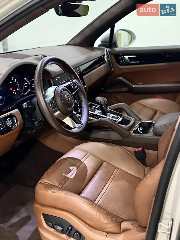 2022 porsche cayenne