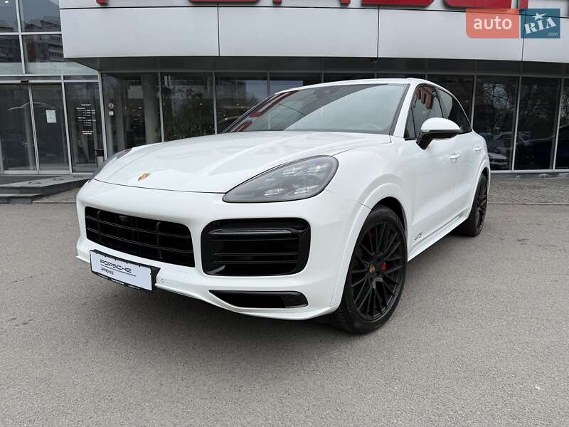 2021 porsche cayenne